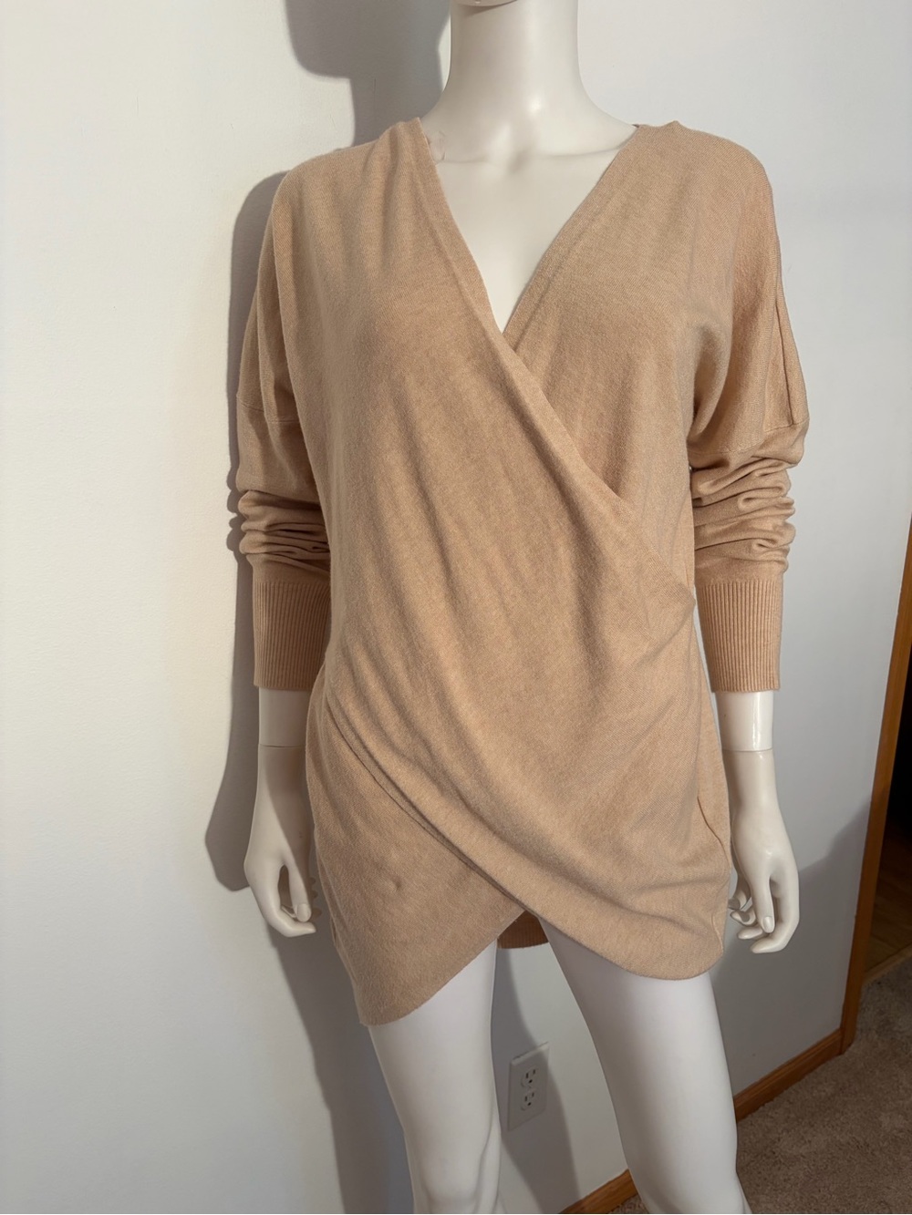 #994 Zenana Outfitters NWT Oversized Beige Wrap V-Neck Sweater. Size Small.